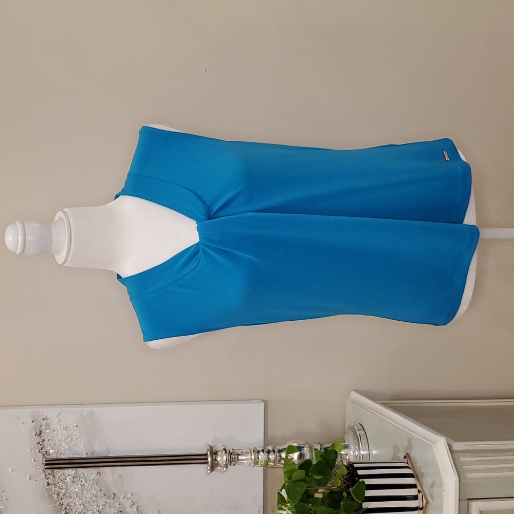 Calvin Klein 💙NWT💙Size Medium Turquoise Sleeveless Top! 💙💙💙